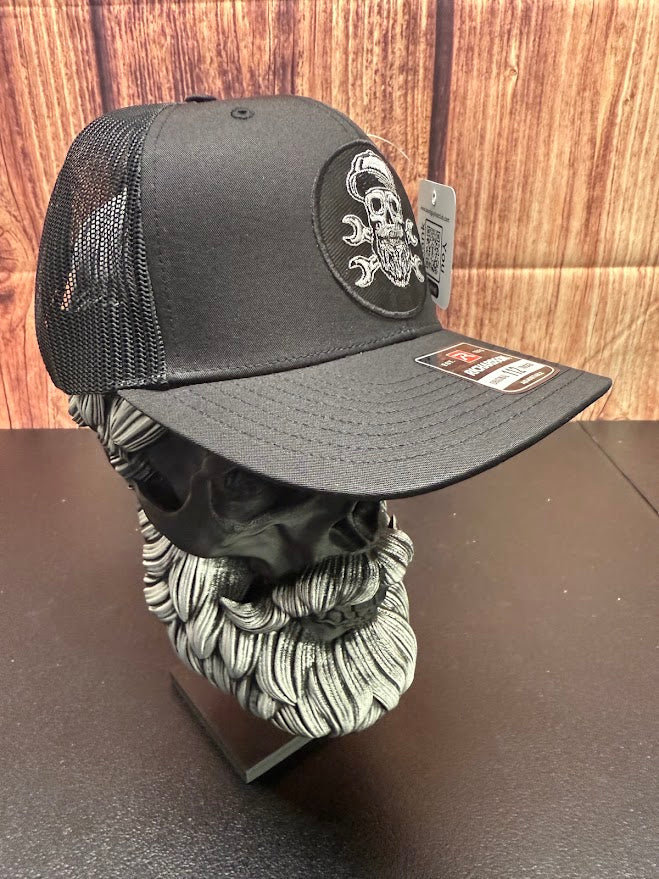 Bearded Skull Mechanic Trucker Hat – Fun Gift for Beard Lovers Beard Guys Hat Club